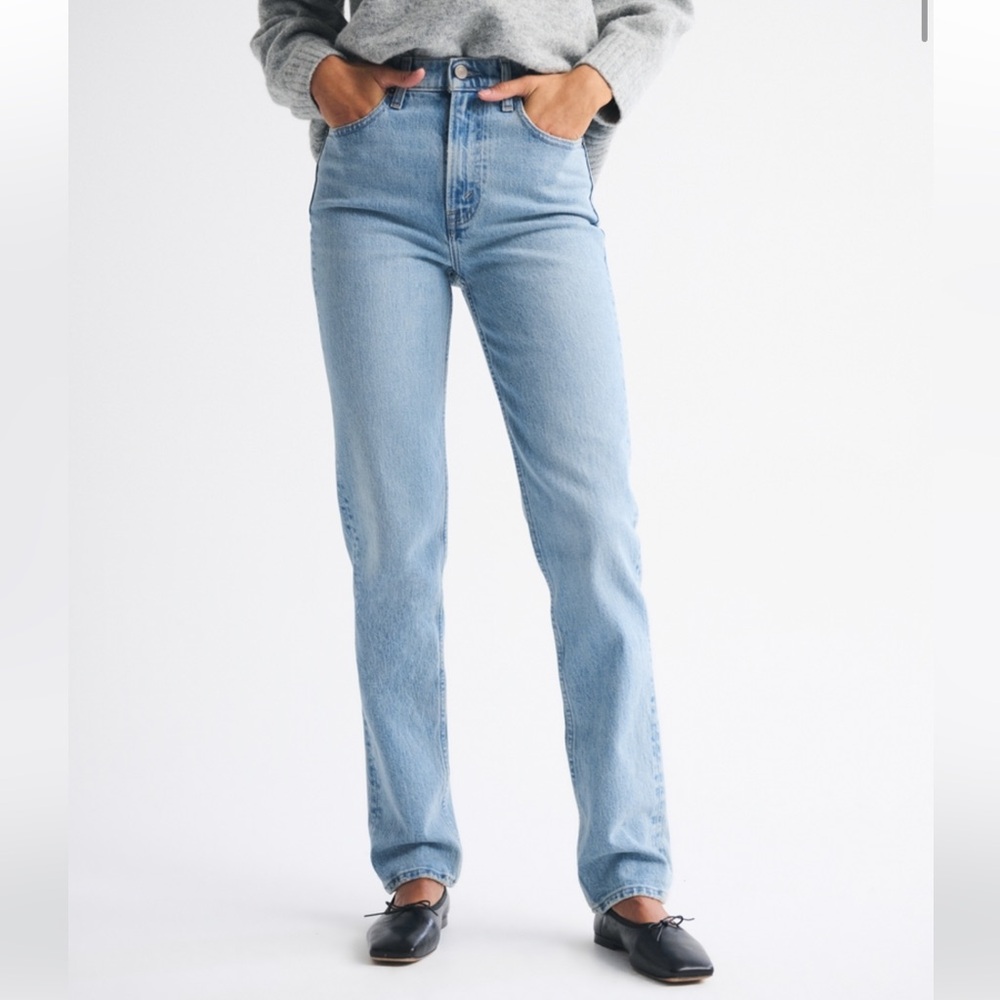 Abercrombie & Fitch 90’s slim straight ultra high rise denim